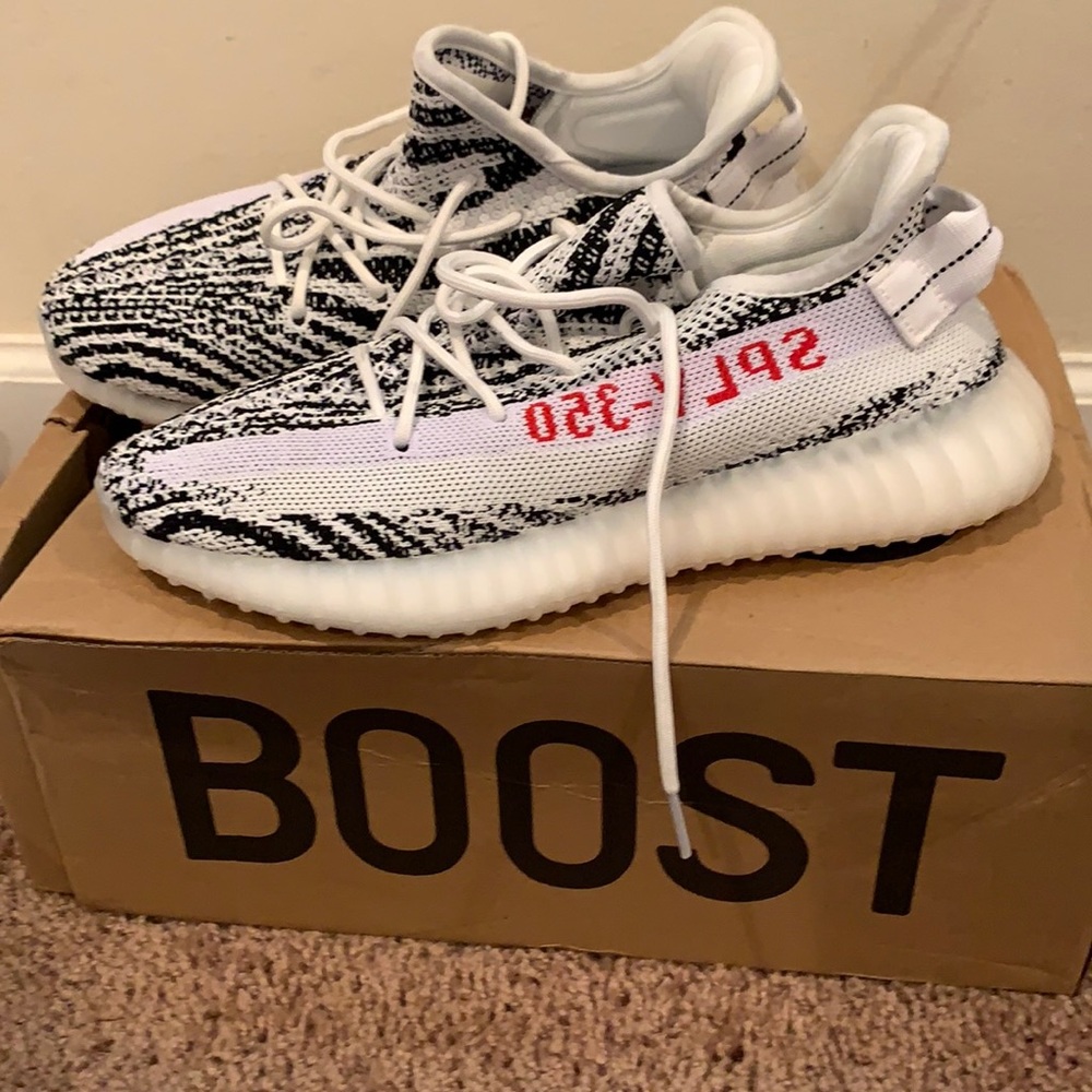 350 YEEZY BOOST